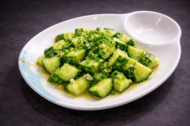 Gurkensalat with Knoblauch