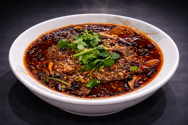 Scharfer Sichuan-Eintopf (Mao Xue Wang)